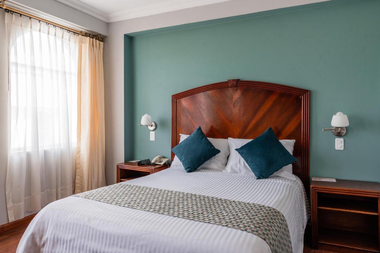 Hotel Libertador Лоха Экстерьер фото