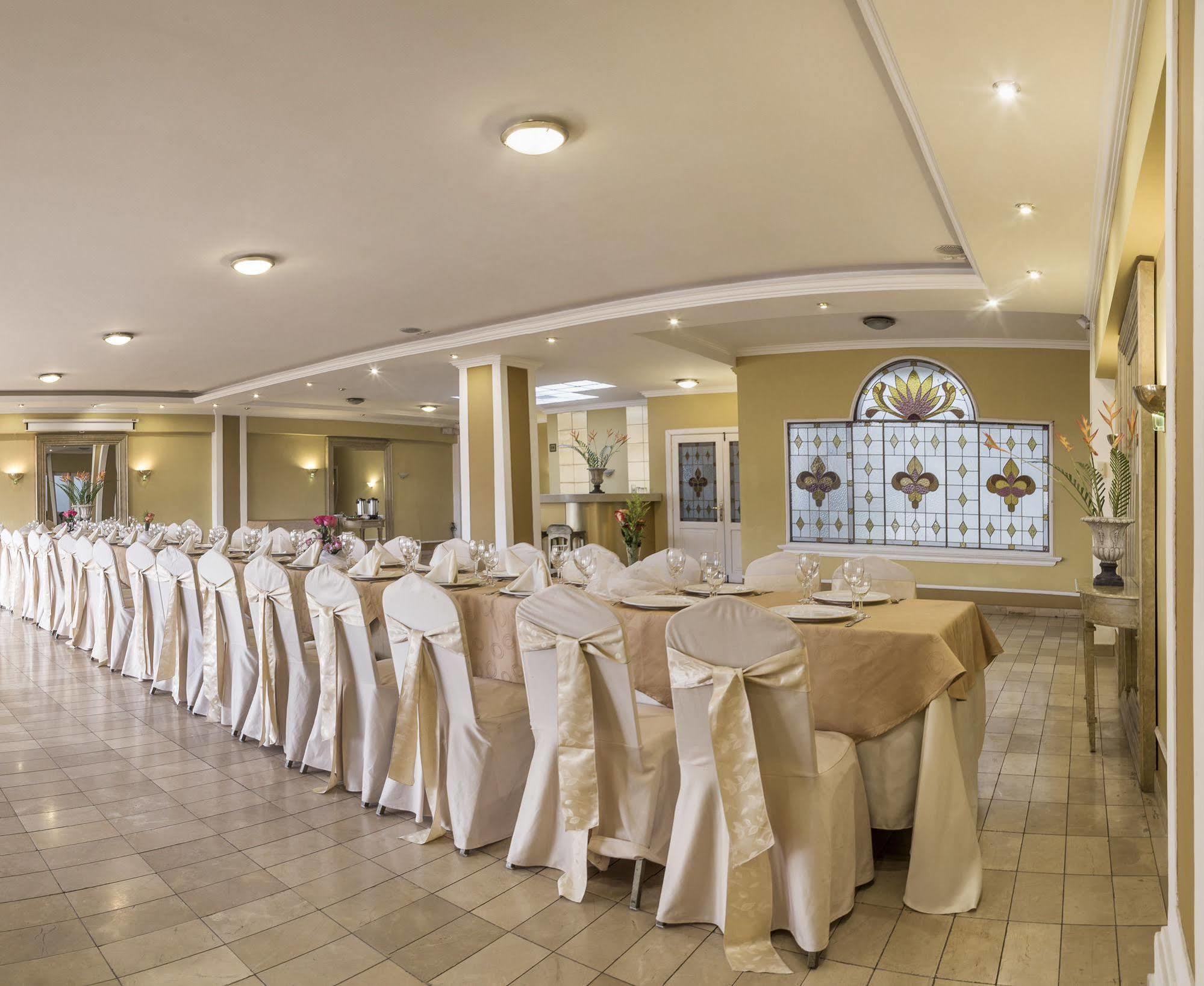 Hotel Libertador Лоха Экстерьер фото