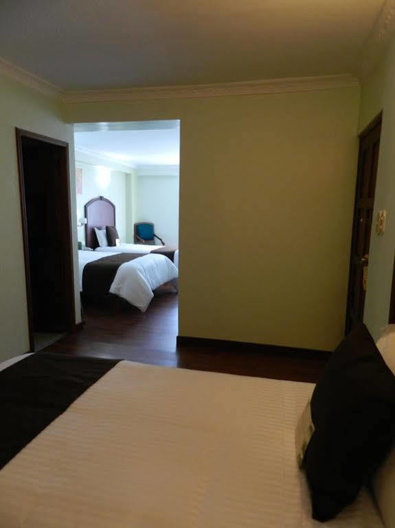 Hotel Libertador Лоха Экстерьер фото